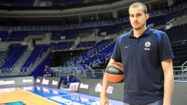 Fenerbahçe Bekolu Bjelica 1 ay forma giyemeyecek