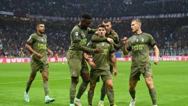 Milan, Monza engelini 4 golle geçti