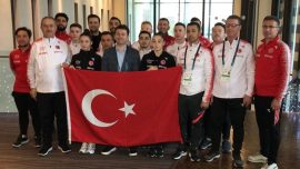 Milli cimnastikçiler Cumhuriyet Bayramı’nı İngiltere’de kutladı