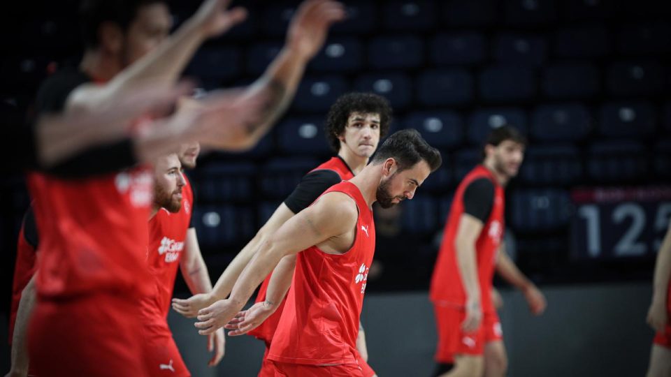 “12 Dev Adam” kritik virajda