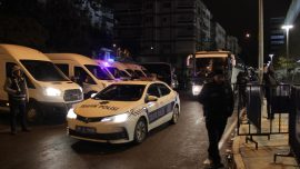 Altaylı taraftarlar 7 saat sonra stattan ayrıldı