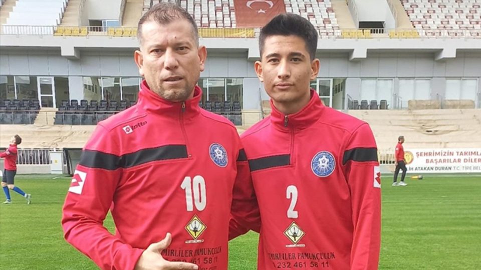 Baba oğul amatör ligde aynı formayı terletiyor