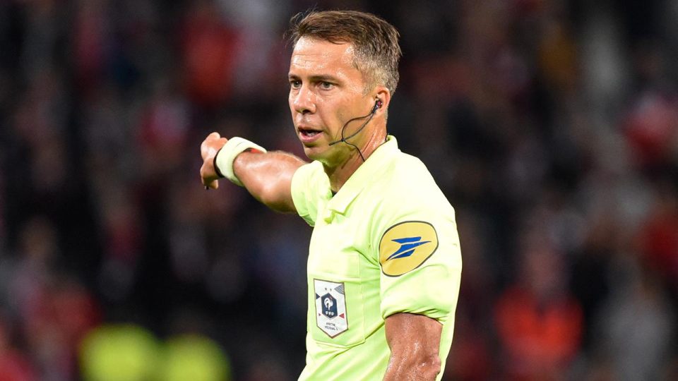 Fransız hakem Johan Hamel antrenmanda yaşamını yitirdi