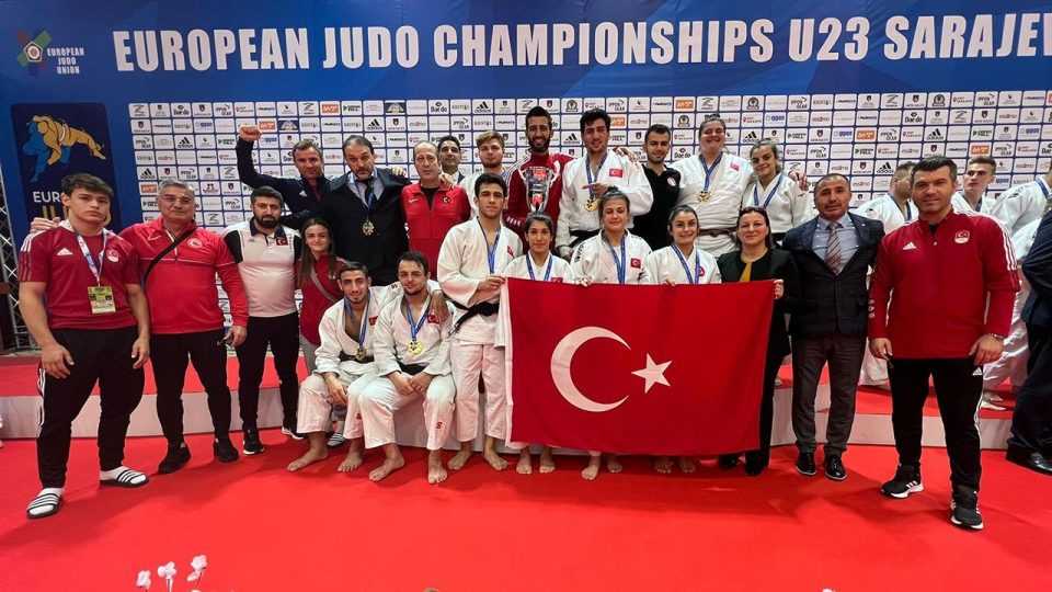 Judoda 2022 yılı gençlerin altın yılı oldu