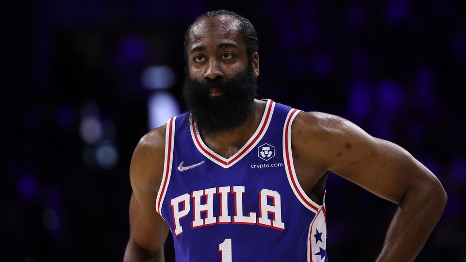 NBA’de James Harden sakatlığı nedeniyle bir ay forma giyemeyecek