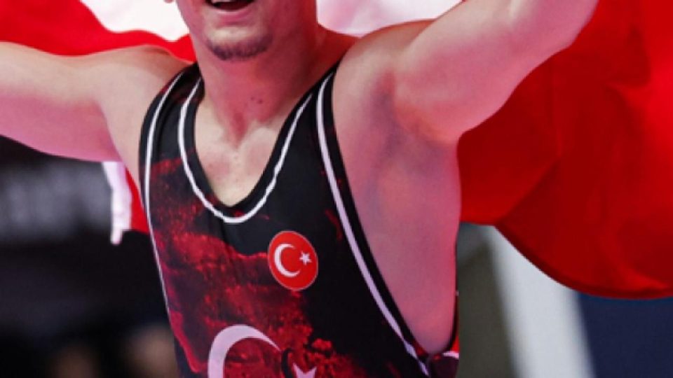 Türk güreşi 2022’yi “başarılarla” tamamladı