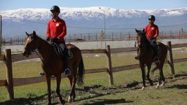 Atatürk Üniversitesi’nden “modern ve geleneksel binicilik” eğitimi