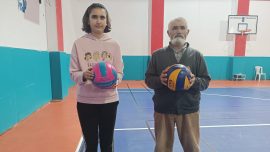 Engelli torunu için 74 yaşında sahaya indi