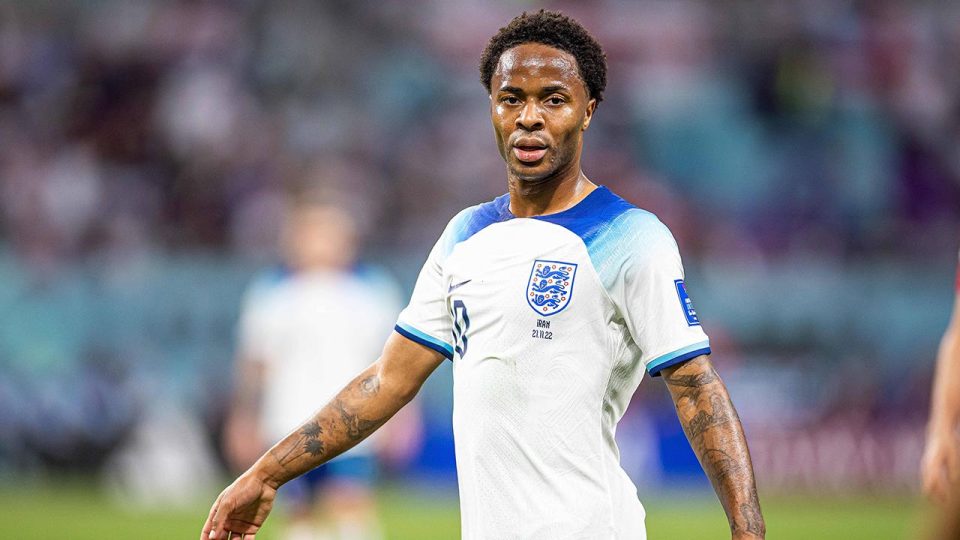 Raheem Sterling ailesi güvende olana kadar Katar’a geri dönmeyecek